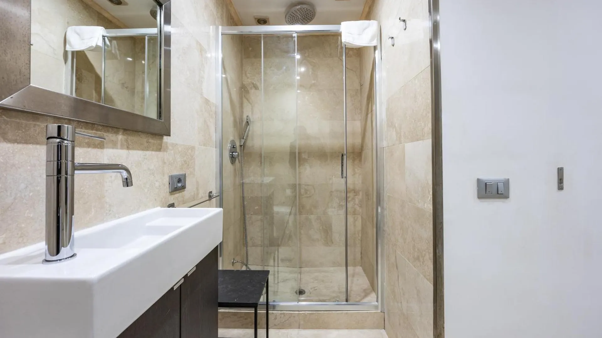 Arc Suite 33 Rzym